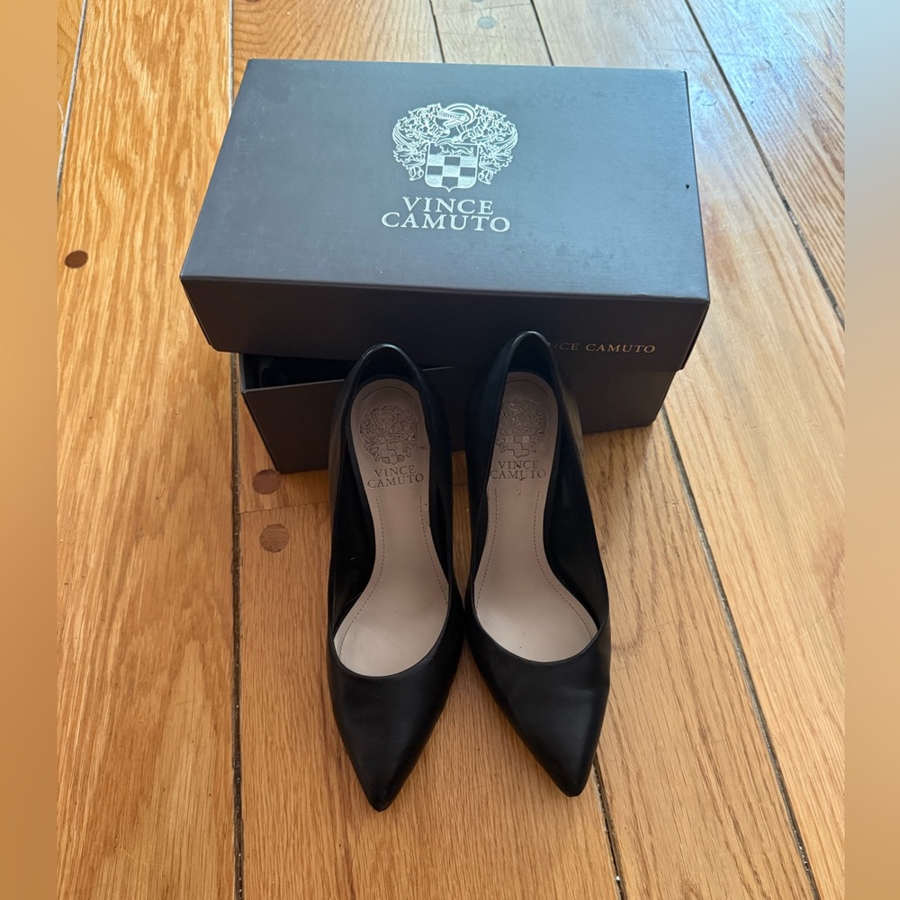 Vince Camuto Black Pointed Toe Heels